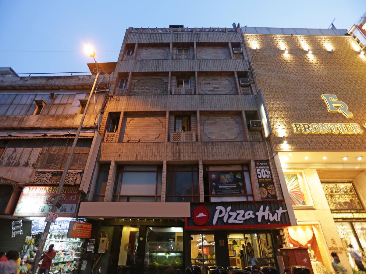 Oyo 13541 Otani Hotel 德里 外观 照片