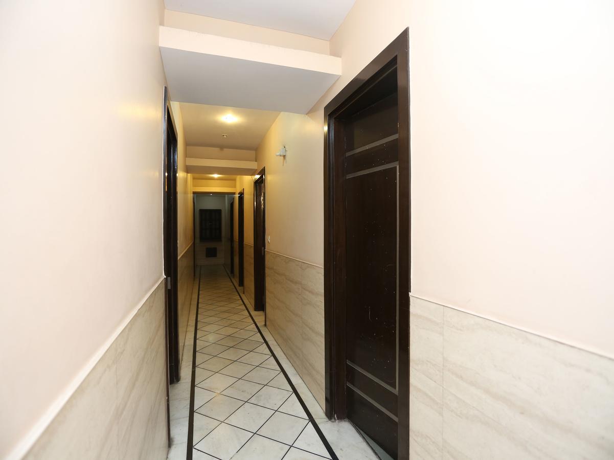 Oyo 13541 Otani Hotel 德里 外观 照片