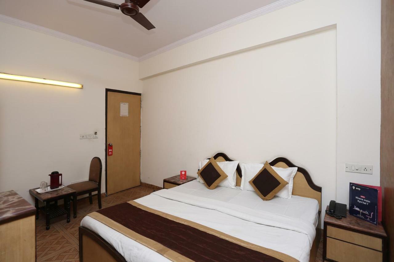 Oyo 13541 Otani Hotel 德里 外观 照片